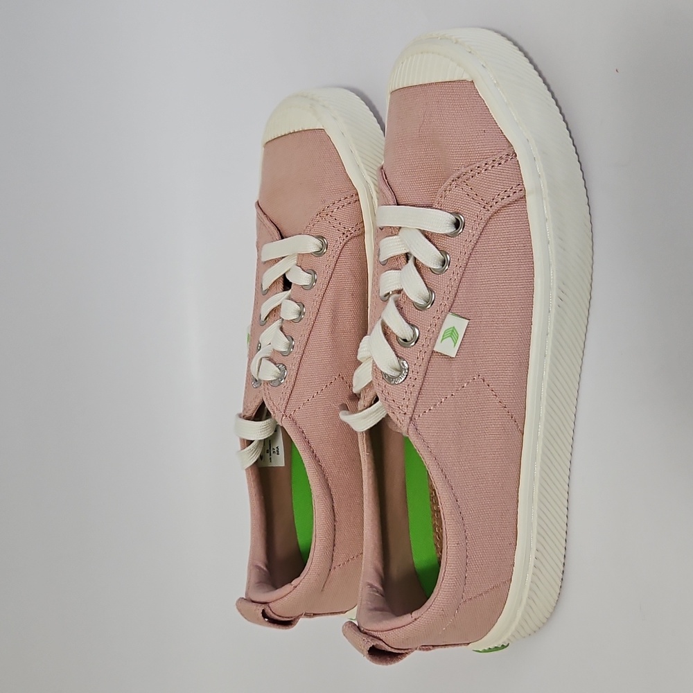Cariuma OCA Low Rose Pink Exuberance Canvas Sneaker Size 8  Women 6.5 Men
